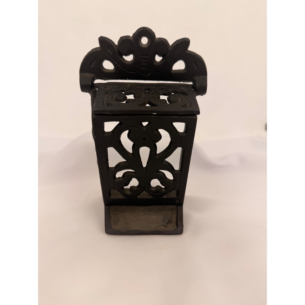 Vintage Cast Iron Wall Mount Match Holder Black Scrollwork Fleur De Lis Design